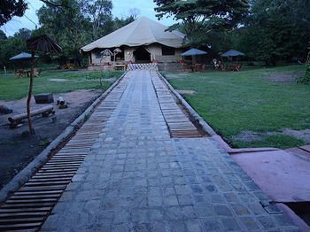 Mara Chui Camp Hotel Ololaimutiek Ngoại thất bức ảnh
